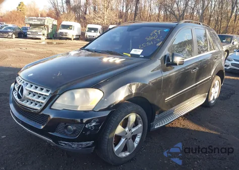 2011 Mercedes-Benz Ml 350 4Matic z USA, uszkodzony, nr VIN 4JGBB8GB0BA686428